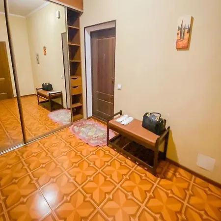 Apartment Rent 2 Min Metro Chernihivska Kyiv